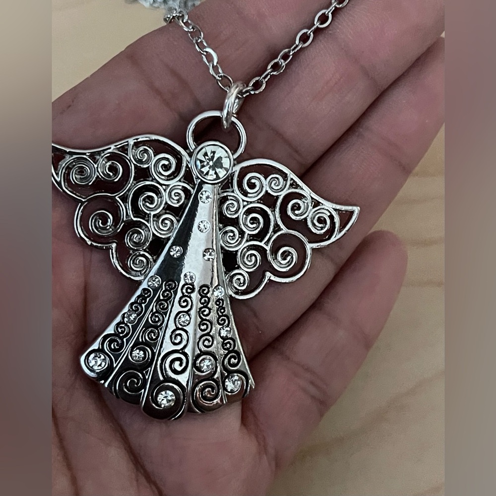 Angel Silver Color Necklace New